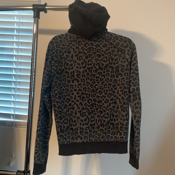 Nike leopard cheetah print zip up hoodie sweater - Picture 3 of 9